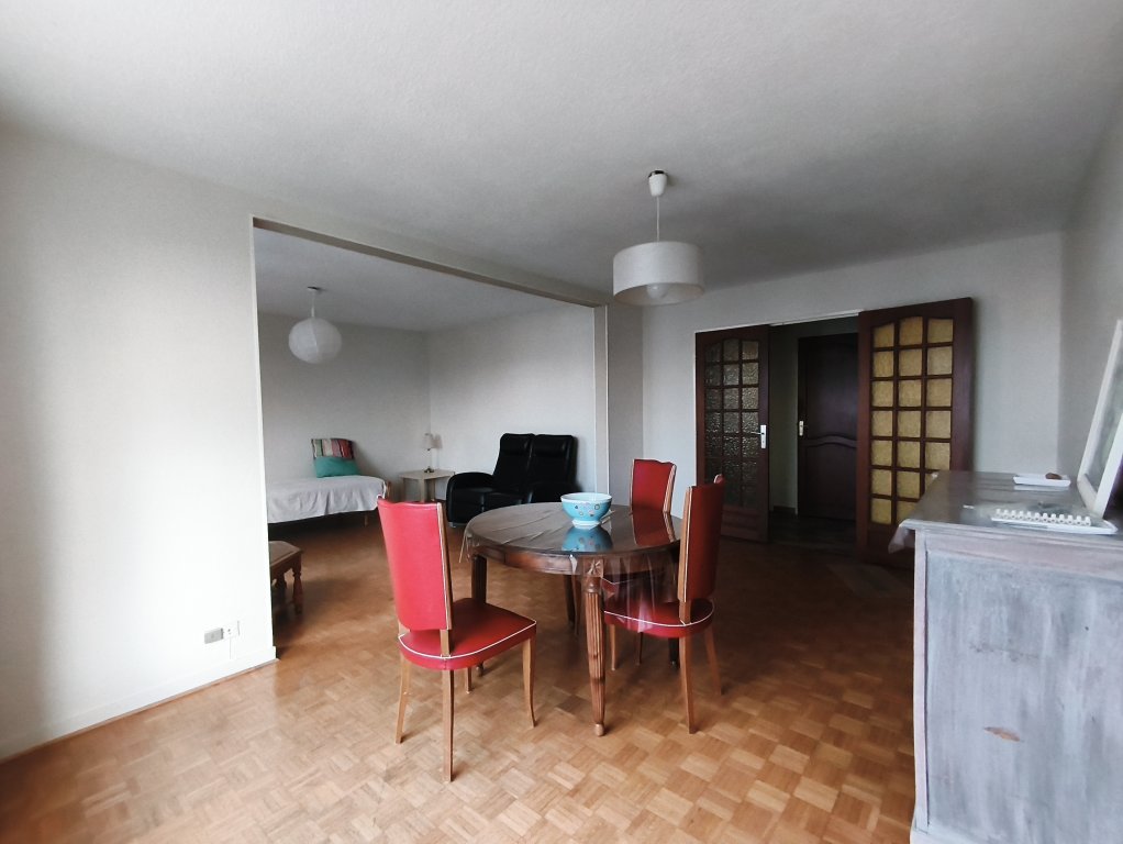 APPARTEMENT T4 A LOUER - ST ETIENNE - 81.98 m2 - 715 &euro; charges comprises par mois
