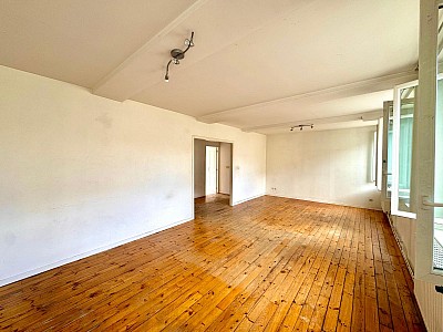 APPARTEMENT T4 A LOUER - ST ETIENNE - 126 m2 - 830 € charges comprises par mois