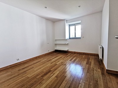 APPARTEMENT T4 A LOUER - ST ETIENNE - 96.89 m2 - 915 € charges comprises par mois