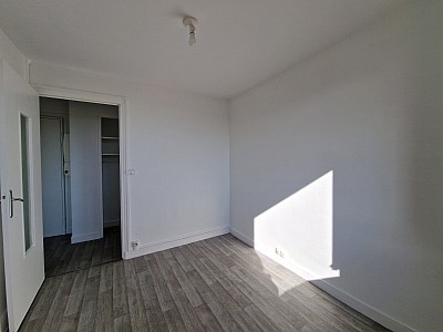 APPARTEMENT T4 A LOUER - ST ETIENNE - 63.92 m2 - 600 &euro; charges comprises par mois