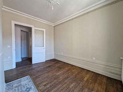 APPARTEMENT T4 A LOUER - ST ETIENNE - 84.57 m2 - 925 € charges comprises par mois