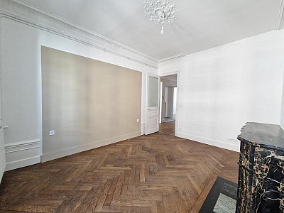 APPARTEMENT T4 A LOUER - ST ETIENNE - 84.57 m2 - 925 € charges comprises par mois