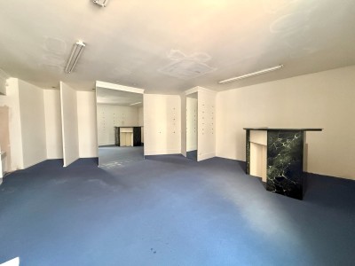 Saint-Étienne hyper centre : plateau TYPE 4 de 108 m² à rénover,