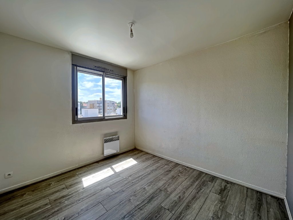 Appartement F4 avec balcon et garage secteur Hauts de Montaud