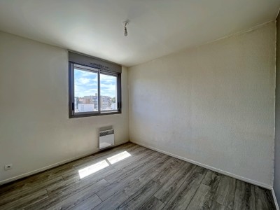 Appartement F4 avec balcon et garage secteur Hauts de Montaud