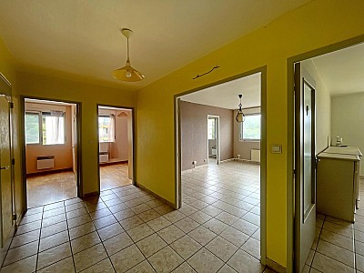 APPARTEMENT T4 A VENDRE - ST ETIENNE - 73.84 m2 - 72 500 €