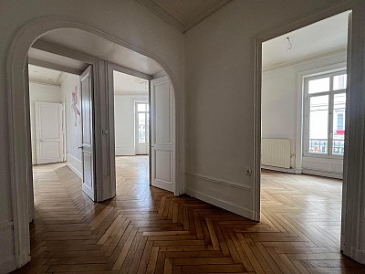 APPARTEMENT T4 A VENDRE - ST ETIENNE Centre Ville - 100 m2 - 189 000 €