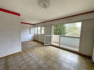 APPARTEMENT T4 A VENDRE - ST ETIENNE - 76 m2 - 69 500 €