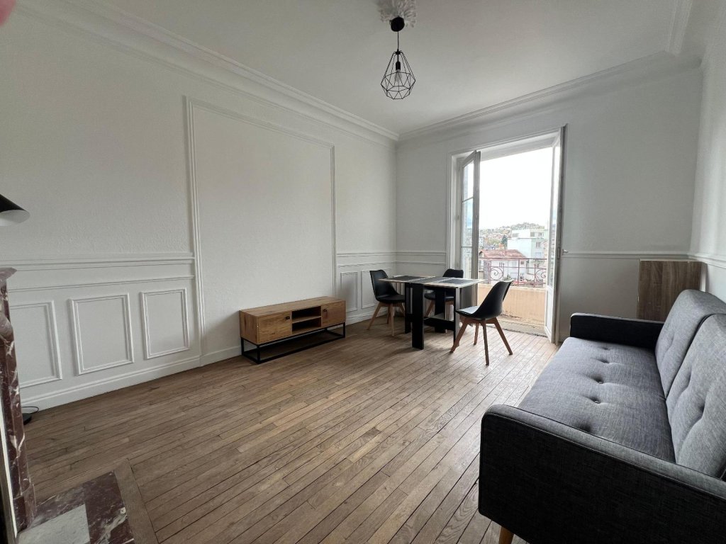 APPARTEMENT T4 A VENDRE - ST ETIENNE - 79.6 m2 - 106 000 &euro;