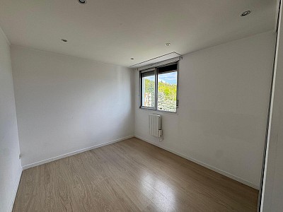 APPARTEMENT T4 A VENDRE - ST ETIENNE - 62.49 m2 - 72 000 €