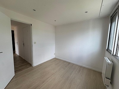 APPARTEMENT T4 A VENDRE - ST ETIENNE - 62.49 m2 - 72 000 €