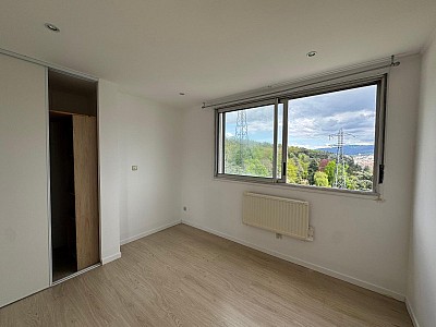 APPARTEMENT T4 A VENDRE - ST ETIENNE - 62.49 m2 - 72 000 €