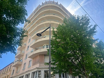 APPARTEMENT T4 A VENDRE - ST ETIENNE - 82 m2 - 109 000 €