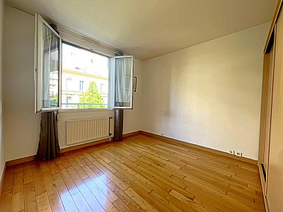 APPARTEMENT T4 A VENDRE - ST ETIENNE - 82 m2 - 109 000 €