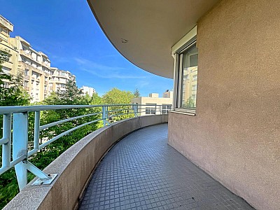 APPARTEMENT T4 A VENDRE - ST ETIENNE - 82 m2 - 109 000 €
