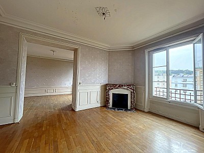 APPARTEMENT T4 A VENDRE - ST ETIENNE Centre Ville - 78.8 m2 - 69 000 €