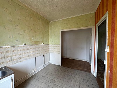 APPARTEMENT T4 A VENDRE - ST ETIENNE Centre Ville - 80.54 m2 - 75 000 €