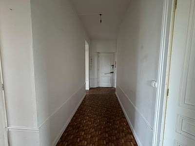 APPARTEMENT T4 A VENDRE - ST ETIENNE Centre Ville - 74.66 m2 - 75 000 €
