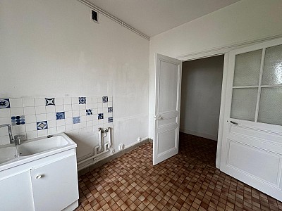 APPARTEMENT T4 A VENDRE - ST ETIENNE Centre Ville - 74.66 m2 - 75 000 €
