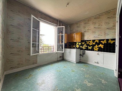 APPARTEMENT T4 A VENDRE - ST ETIENNE - 78 m2 - 69 000 €