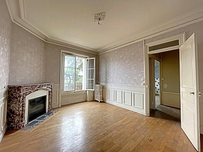 APPARTEMENT T4 A VENDRE - ST ETIENNE Centre Ville - 78.8 m2 - 69 000 €