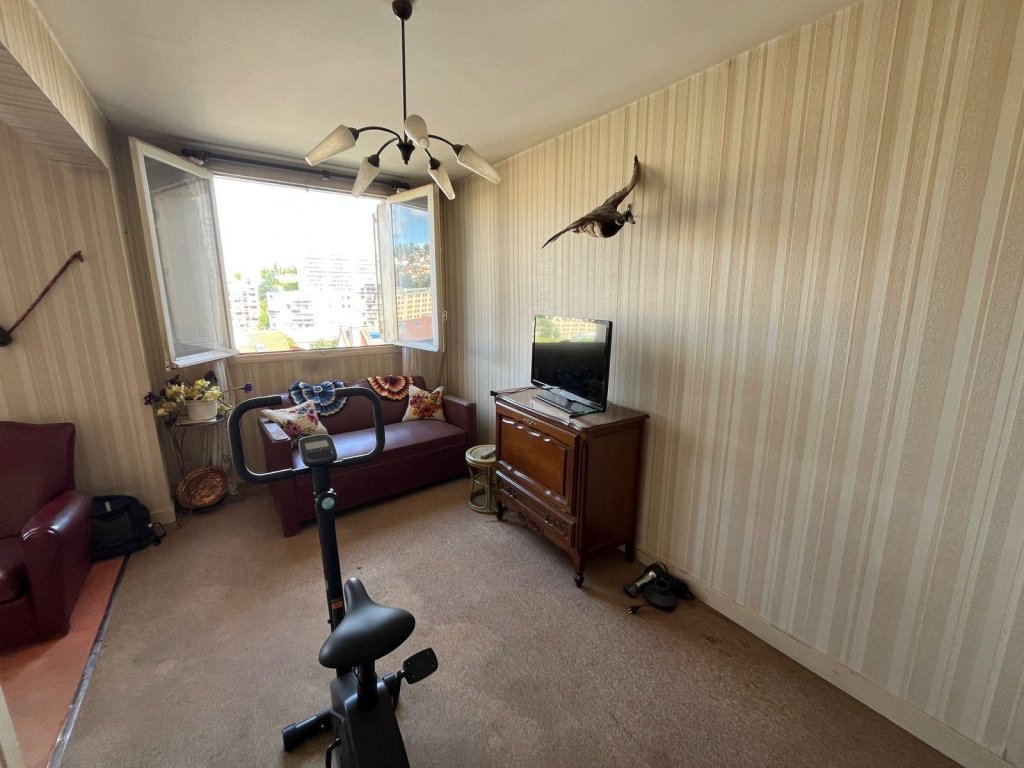APPARTEMENT T4 A VENDRE - ST ETIENNE - 67 m2 - 59 900 &euro;
