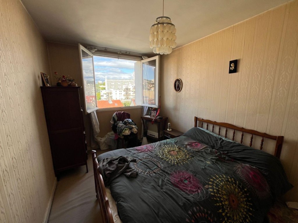 APPARTEMENT T4 A VENDRE - ST ETIENNE - 67 m2 - 59 900 &euro;