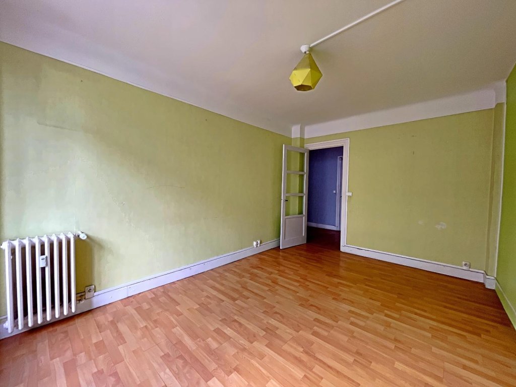 APPARTEMENT T4 A VENDRE - ST ETIENNE Centre Ville - 82.09 m2 - 79 000 &euro;