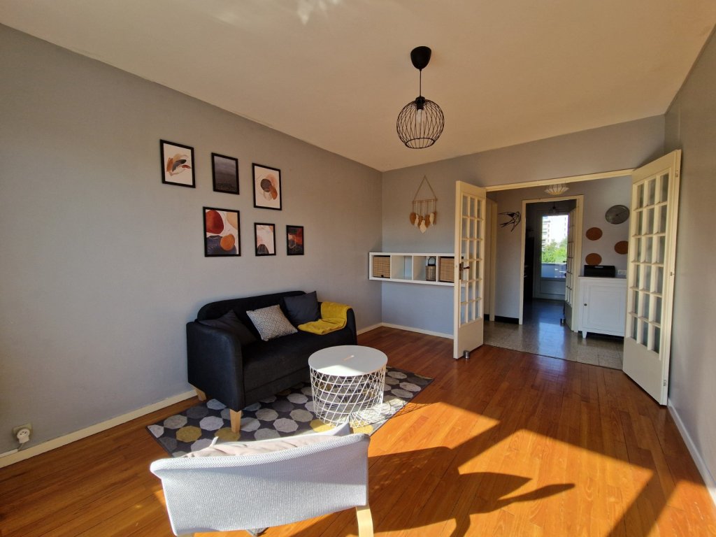 APPARTEMENT T4 A VENDRE - ST ETIENNE - 67.82 m2 - 85 000 &euro;