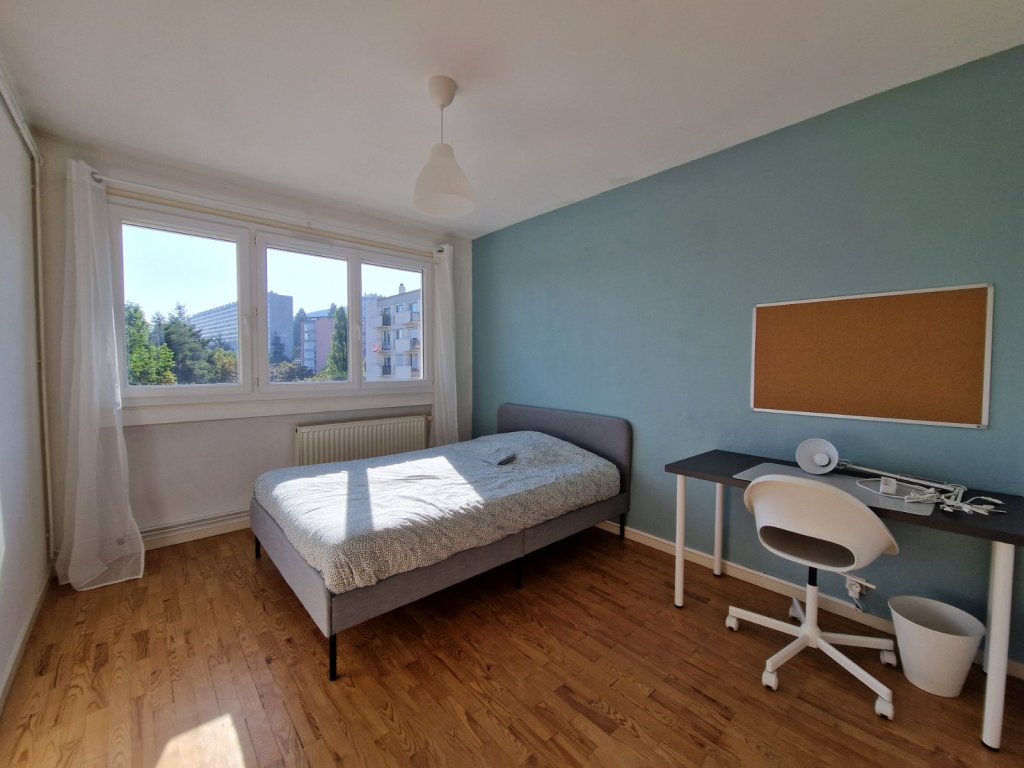 APPARTEMENT T4 A VENDRE - ST ETIENNE - 67.82 m2 - 85 000 &euro;