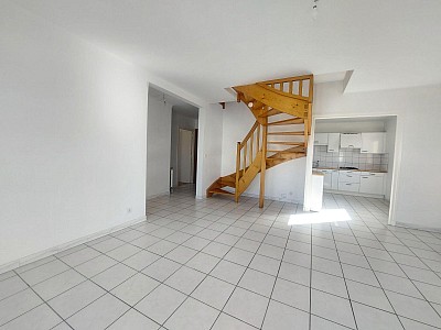 APPARTEMENT T5 A LOUER - LA TALAUDIERE - 96.9 m2 - 945 € charges comprises par mois