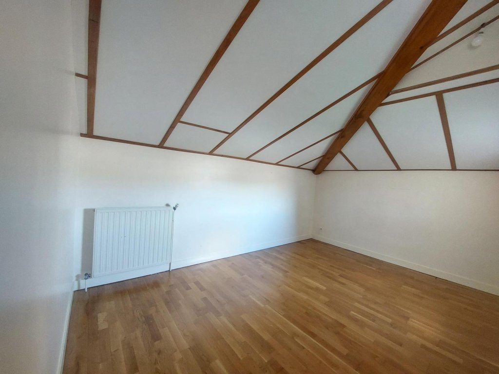 APPARTEMENT T5 A LOUER - LA TALAUDIERE - 96.9 m2 - 945 &euro; charges comprises par mois