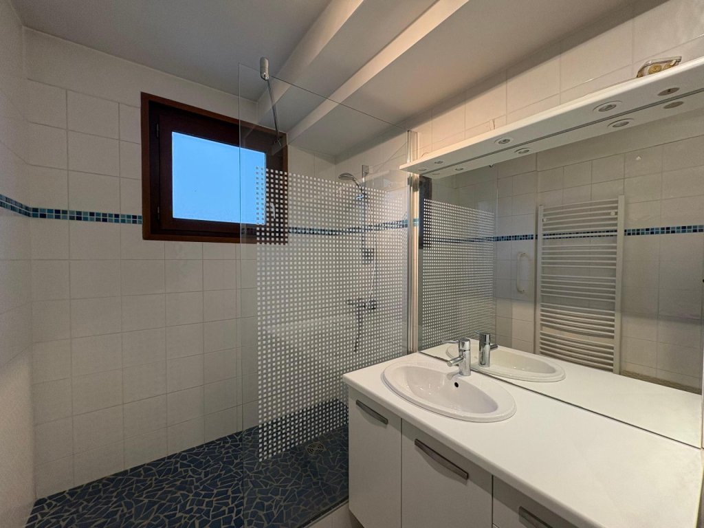 APPARTEMENT T5 A LOUER - LA TALAUDIERE - 96.9 m2 - 945 &euro; charges comprises par mois