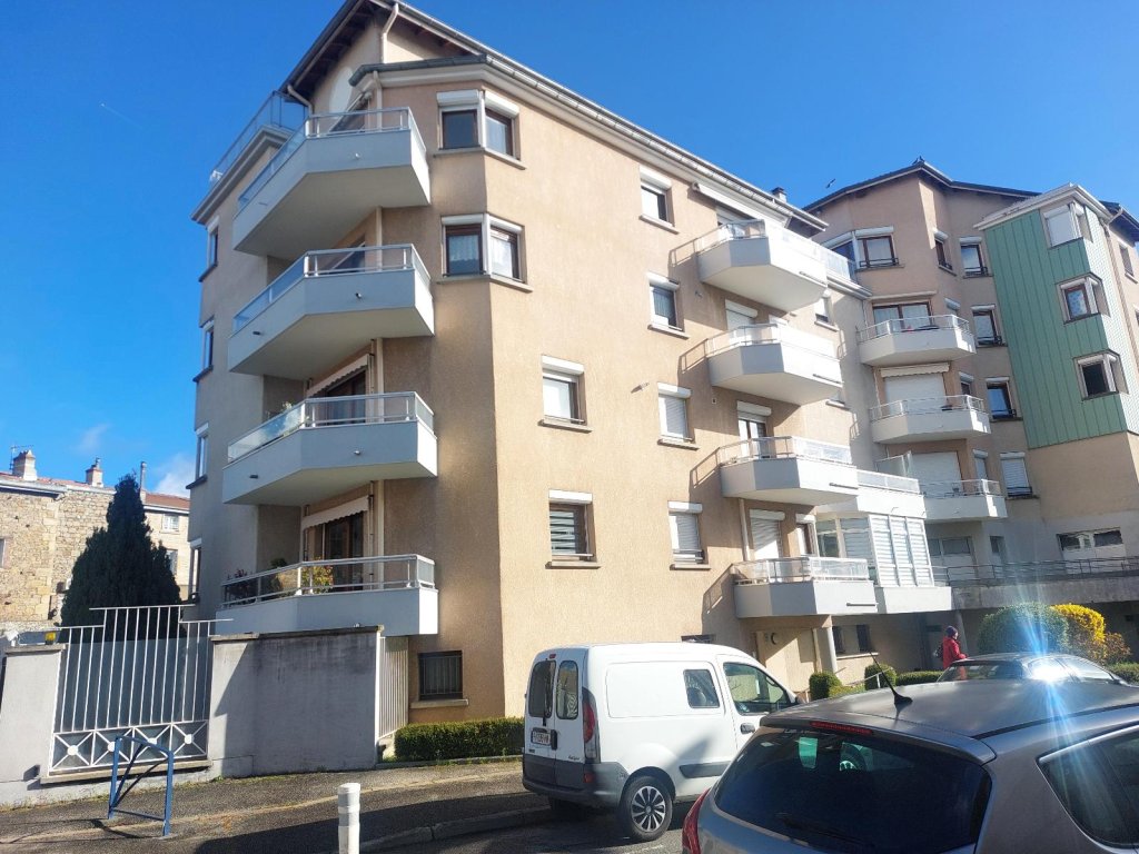 APPARTEMENT T5 A LOUER - LA TALAUDIERE - 96.9 m2 - 945 &euro; charges comprises par mois