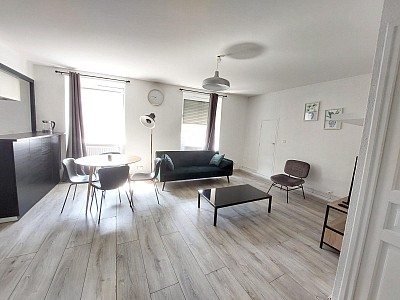 APPARTEMENT T5 A LOUER - ST ETIENNE - 84.81 m2 - 800 € charges comprises par mois