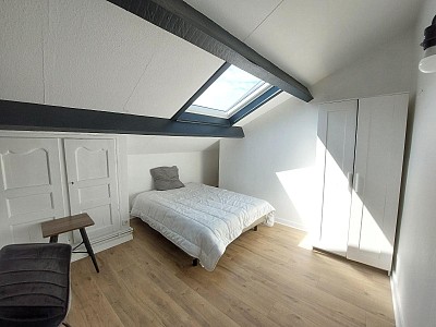 APPARTEMENT T5 A LOUER - ST ETIENNE - 84.81 m2 - 800 € charges comprises par mois