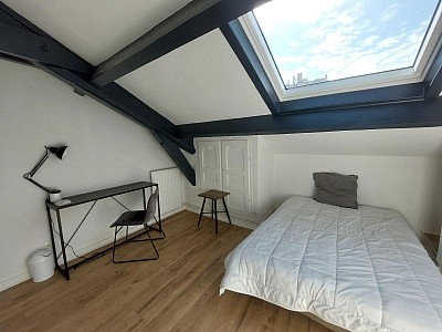 APPARTEMENT T5 A LOUER - ST ETIENNE - 84.81 m2 - 800 € charges comprises par mois
