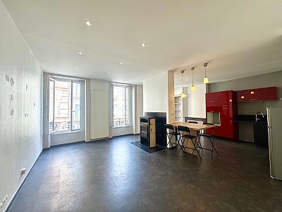 APPARTEMENT T5 A LOUER - ST ETIENNE - 125 m2 - 1 090 € charges comprises par mois