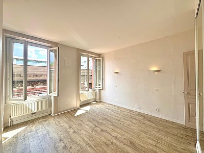 APPARTEMENT T5 A LOUER - ST ETIENNE - 125 m2 - 1 090 € charges comprises par mois