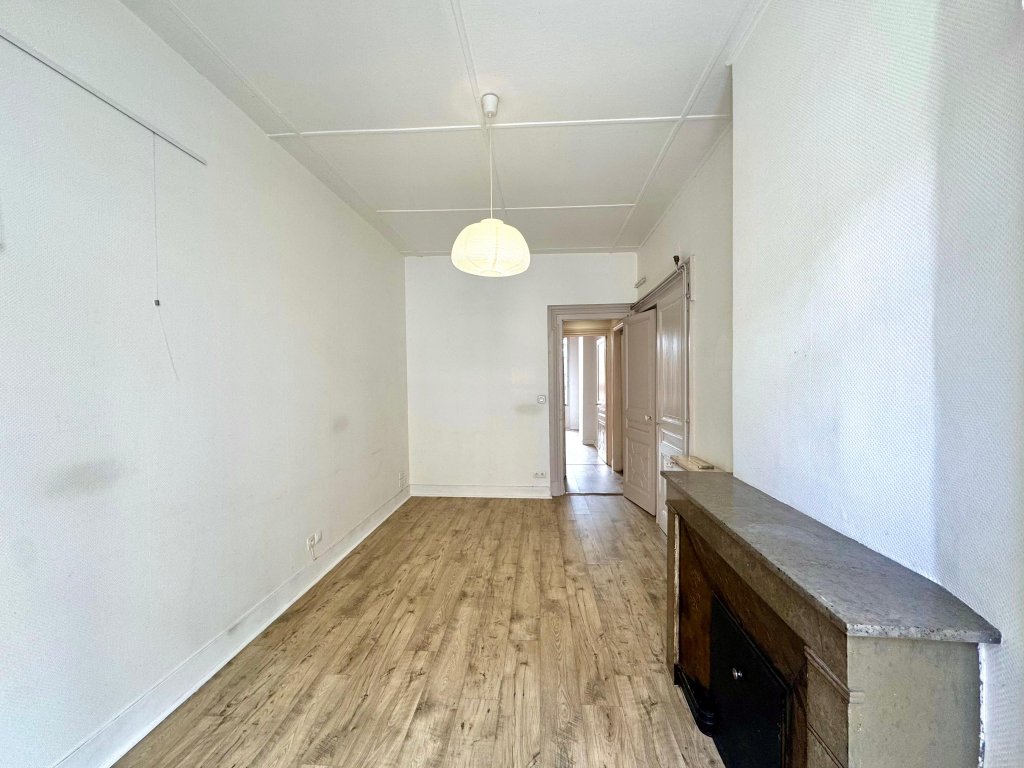 APPARTEMENT T5 A LOUER - ST ETIENNE - 125 m2 - 1 090 &euro; charges comprises par mois