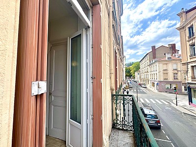 APPARTEMENT T5 A LOUER - ST ETIENNE - 125 m2 - 1 090 € charges comprises par mois