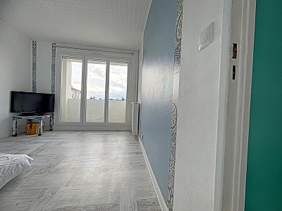 APPARTEMENT T5 A VENDRE - MONTBRISON Centre Ville - 96.46 m2 - 158 500 €