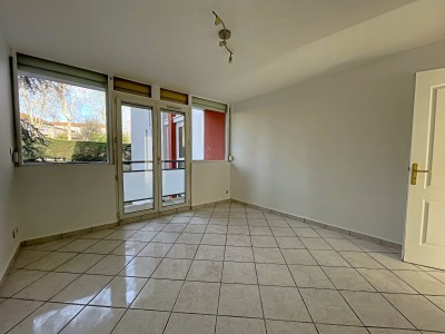 Appartement F4 avec 3 chambres et un bureau, 4 balcons,