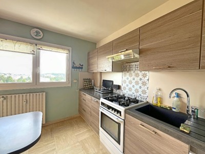 APPARTEMENT T5 A VENDRE - ST ETIENNE PORTAIL ROUGE - 98.27 m2 - 95 000 &euro;