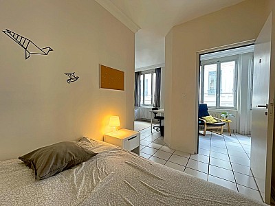APPARTEMENT T5 A VENDRE - ST ETIENNE - 117 m2 - 129 000 €