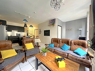 APPARTEMENT T5 A VENDRE - ST ETIENNE - 117 m2 - 129 000 €