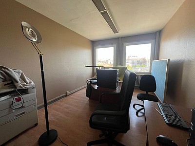 APPARTEMENT T5 A VENDRE - ST ETIENNE - 115 m2 - 139 000 €