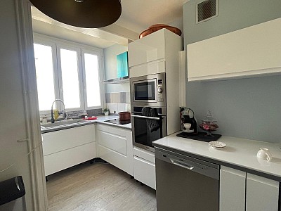 APPARTEMENT T5 A VENDRE - ST ETIENNE - 68 m2 - 65 000 €