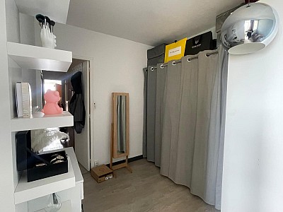 APPARTEMENT T5 A VENDRE - ST ETIENNE - 68 m2 - 65 000 €