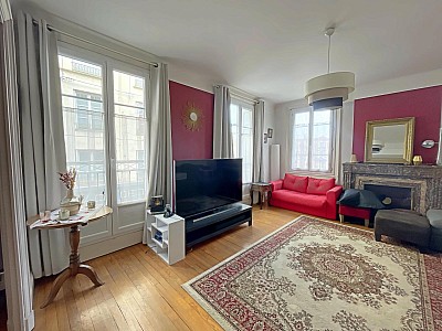 APPARTEMENT T5 A VENDRE - ST ETIENNE Centre Ville - 95.31 m2 - 92 000 €